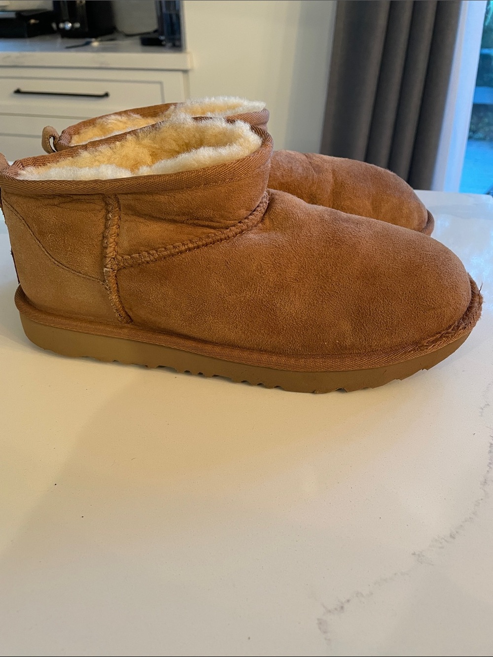 UGG Classic Mini boots size 5 Chestnut color